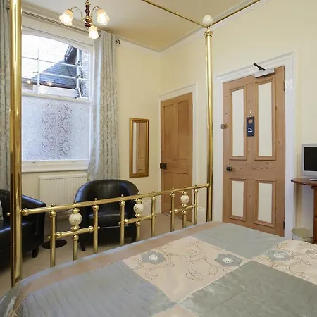 Fourposter Guest house