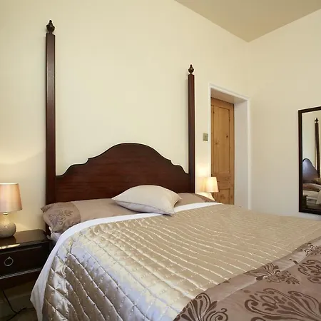 Guest house Fourposter