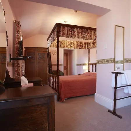 Fourposter York