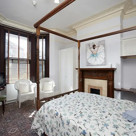 Fourposter