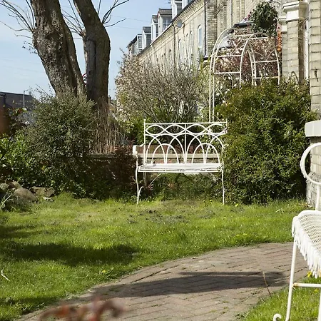 Guest house Fourposter