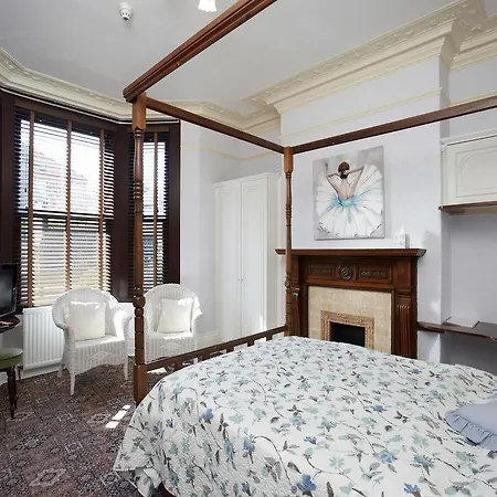 Fourposter